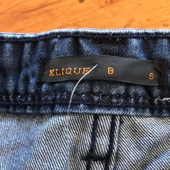 ❤️Klique B Distressed Jean Shorts - Picture 3 of 4